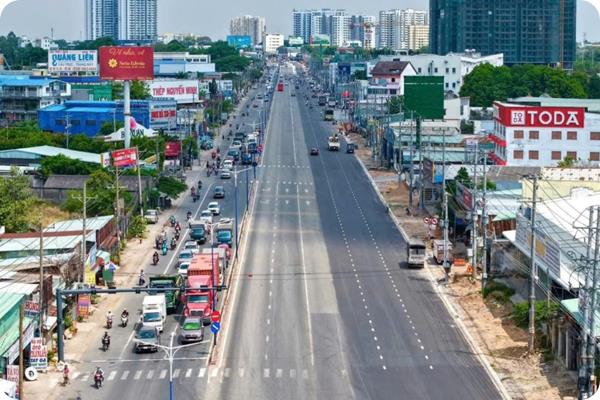 mặt tiền đường dự án the emerald boulevar